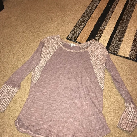 Tops - Picture 2 of 8